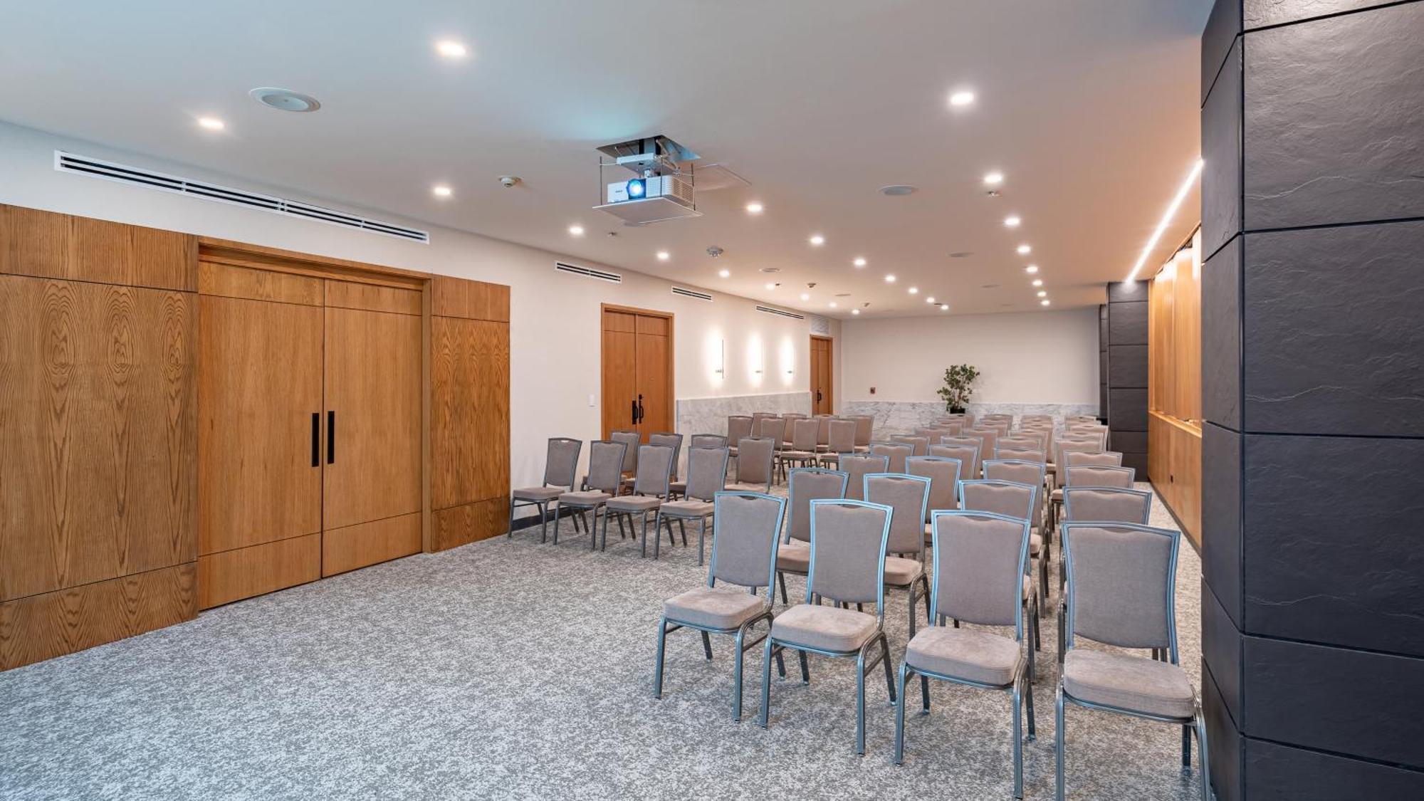 ホリデイイン サントドミンゴ ホテル＆スイーツ エクステリア 写真 The meeting room